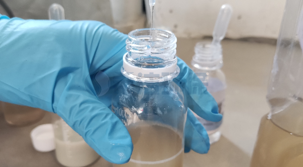 快速漆渣分离剂